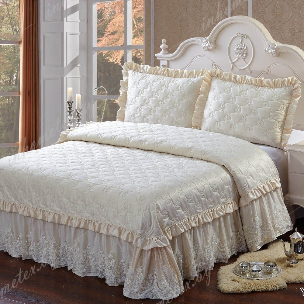 Плед очень крупной вязки на двуспальную кровать и угловой диван - меховой, махровый, оранжевый, однотонный, плюшевый, подушка